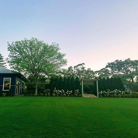 포트링컨 S T U D I O 22 Peaceful Retreat With Garden Views 아파트 외부 사진